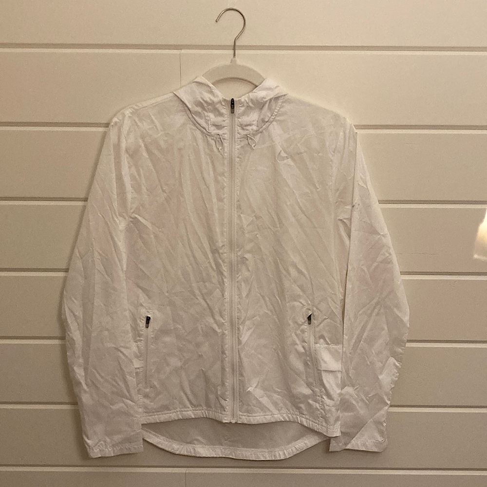 Nike Essential Women’s Running Jacket, White Jacket, Size XS